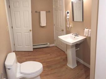 Algonquin Mountain Chalet