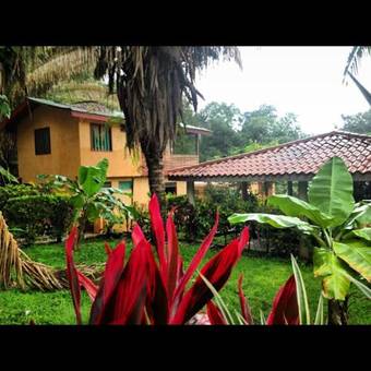 Albergue Cabinas Playa