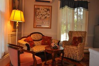 Hotel Empire Suite