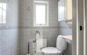 Holiday Home Strandv�gen �sljunga