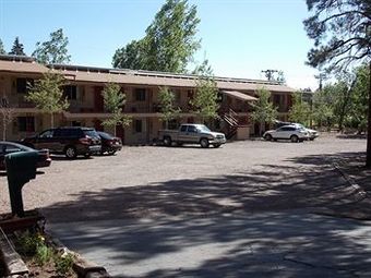 Motel Executive Inn And Suites