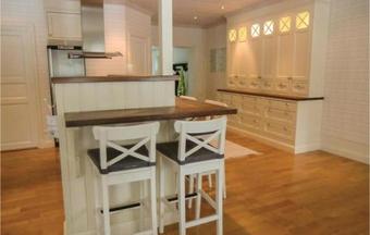 Five-bedroom Holiday Home In Tranas
