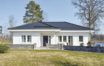 Three-bedroom Holiday Home In Aseda