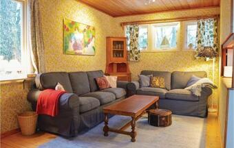 Three-bedroom Holiday Home In Norrtalje