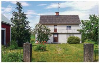 Three-bedroom Holiday Home In Morlunda