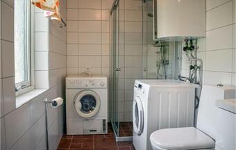 Three-bedroom Holiday Home In Torso/solvesborg