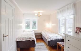 Two-bedroom Holiday Home In Gullspang