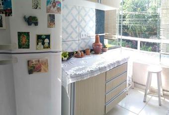 Apartamento Quarto Privativo Em Caiob�, Pr�ximo � Praia Brava