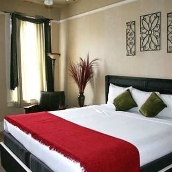 1905 Basin Park Hotel