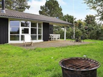 Three-bedroom Holiday Home In Asperup 1