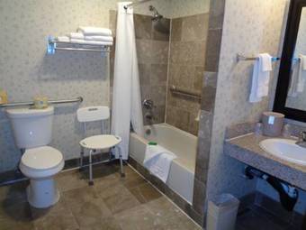 Guesthouse Inn & Suites Hotel