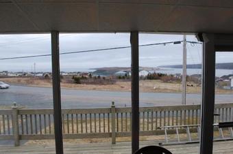 Motel Edge Of The Avalon Inn