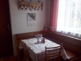 Retro Cottage Osturna