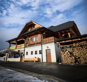 Hostal Penzion Oravsky Zrub