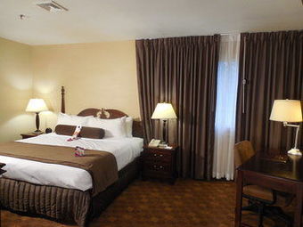 Crowne Plaza Hotel Southbury
