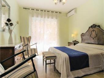 Three-bedroom Apartment In Alicante