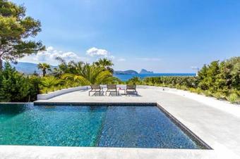 Cala Bassa Villa Sleeps 12 Pool Air Con Wifi