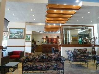 Hotel Holiday Suites