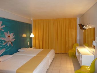 Filoxenia Aparthotel