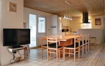Five-bedroom Holiday Home In Ringkobing