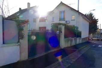 Bed & Breakfast Chalet De Paris