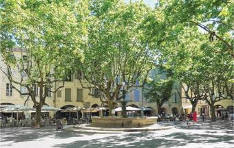 Two-bedroom Holiday Home In Moussac