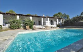 Three-bedroom Holiday Home In Ste Lucie De P.vecchio