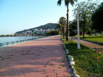 Oz Ulutas Apart Evleri