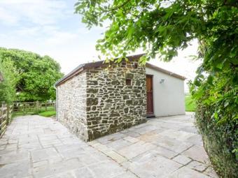 15 Forest Park Lodges