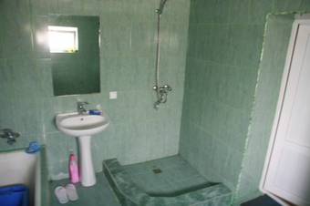 Hostal Guest House Sabauri