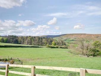 Spacious Holiday Home In Danby Yorkshire With Garden