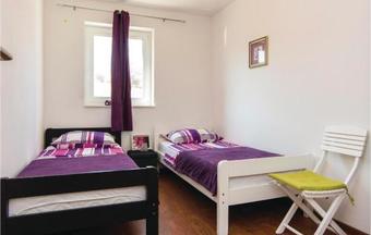 Five-bedroom Holiday Home In Novigrad