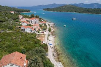 Holiday Home In Mali Iz/insel Iz 6362