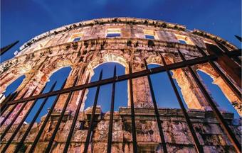 Two-bedroom Apartment In Fazana