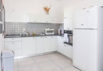Apartment Near Weizmann Institute