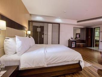 Hotel Regenta Central Harimangala Bharuch
