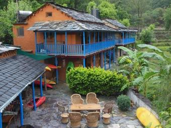 Hotel Shivanandi River Lodge