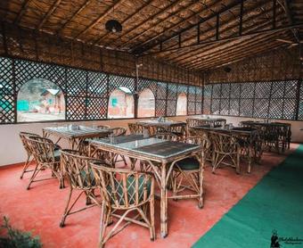 Hotel Junglelore Camp Resort & Retreat