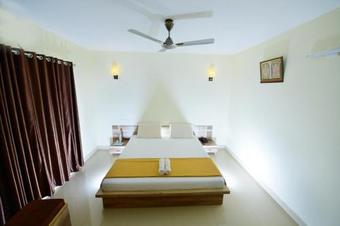 Lodge Shesha Kuteera