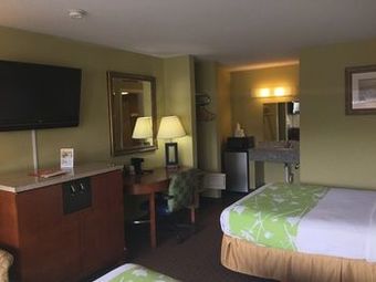 Hotel Econo Lodge Inn & Suites
