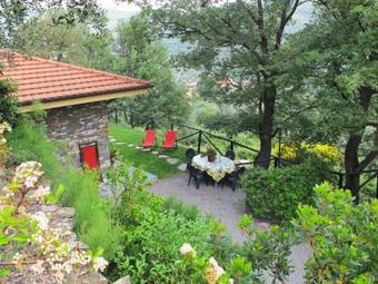 Locazione Turistica Agriturismo Borgata Vallone (dol301)