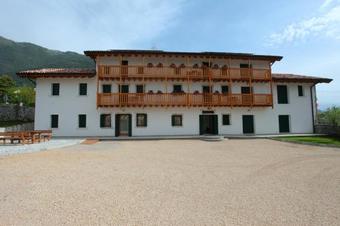 Apartamento Albergo Diffuso Polcenigo C. Zoldan