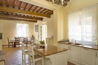 Ponte Della Maddalena Villa Sleeps 10 Air Con Wifi