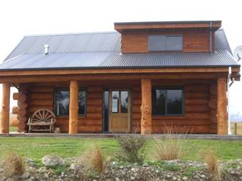 Lodge The Hollows Luxury Log Cabin