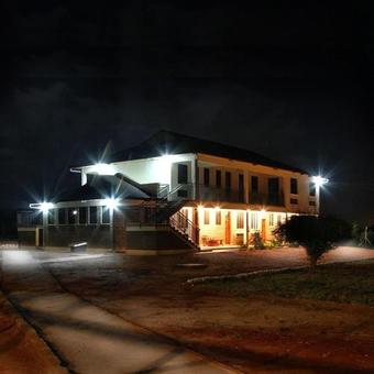 Hostal Voi Lutheran Guesthouse