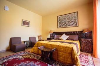 Hostal Dimora Tre Cancelli