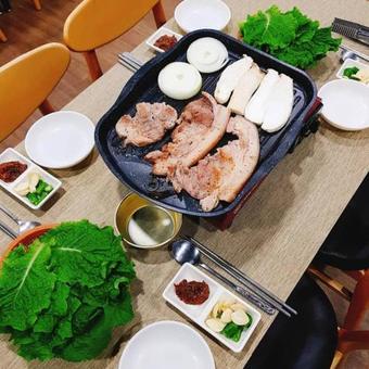 Hostal Sanbangsan Hot Spring Guesthouse