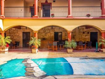 Collection O Zapata Hotel Y Plaza