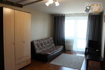 Apartment Stroiteley 90b