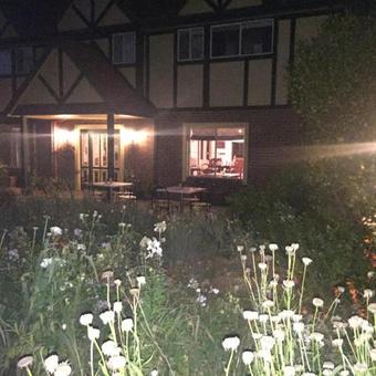 Hostal Oaktree Guest House